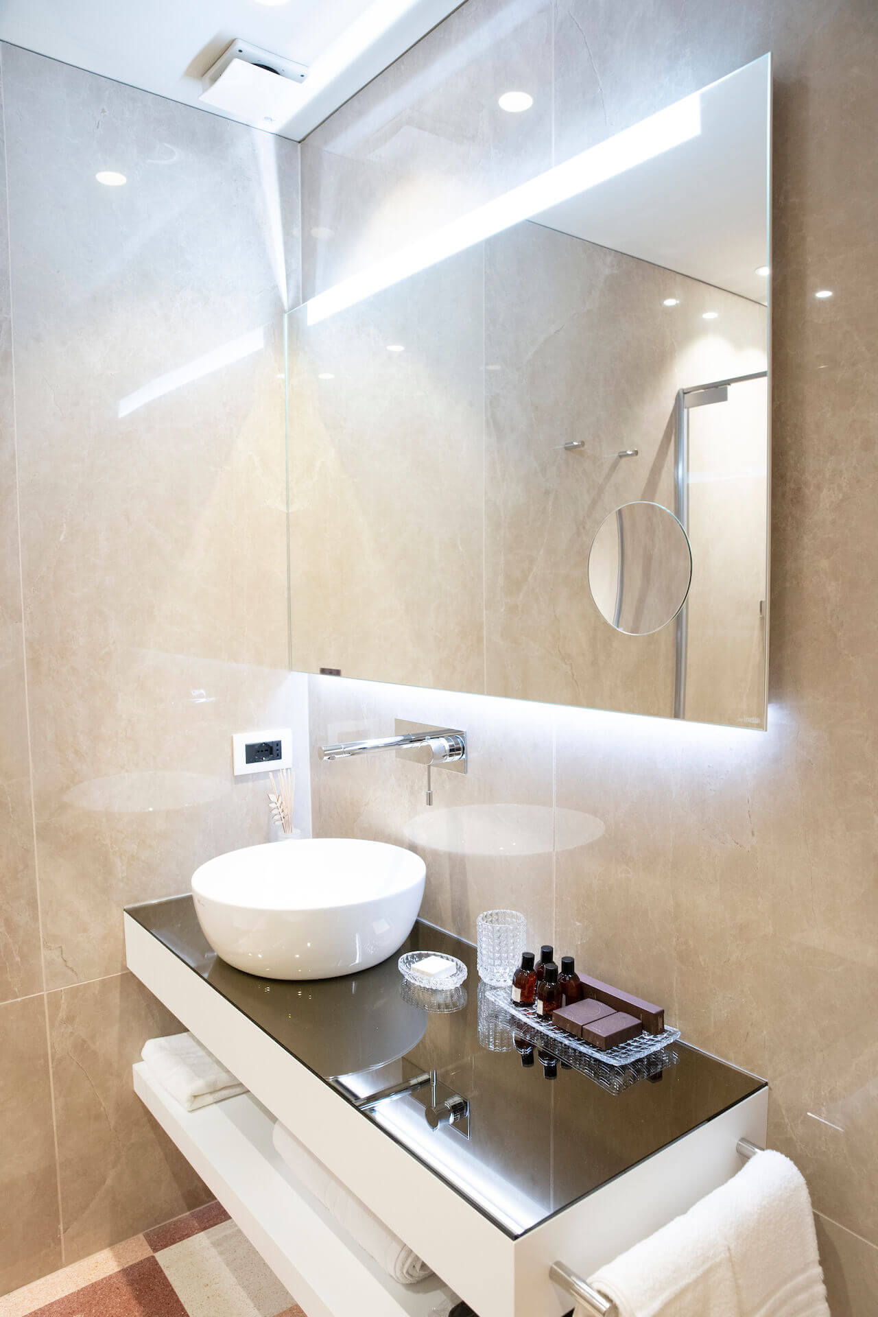 images/apartments/amethyst/amethyst-gardi-luxury-apartments-008.jpg