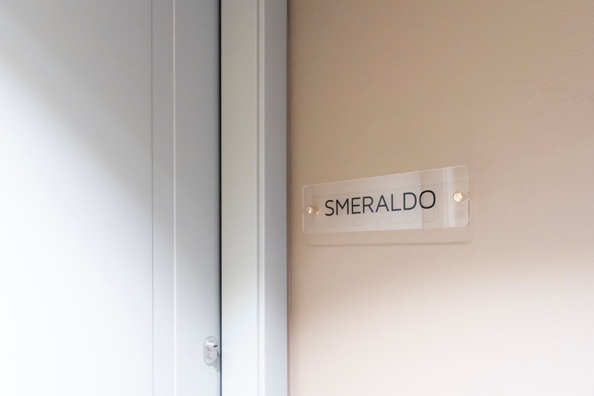 images/appartamenti/smeraldo/smeraldo-gardi-luxury-apartments-001.jpg