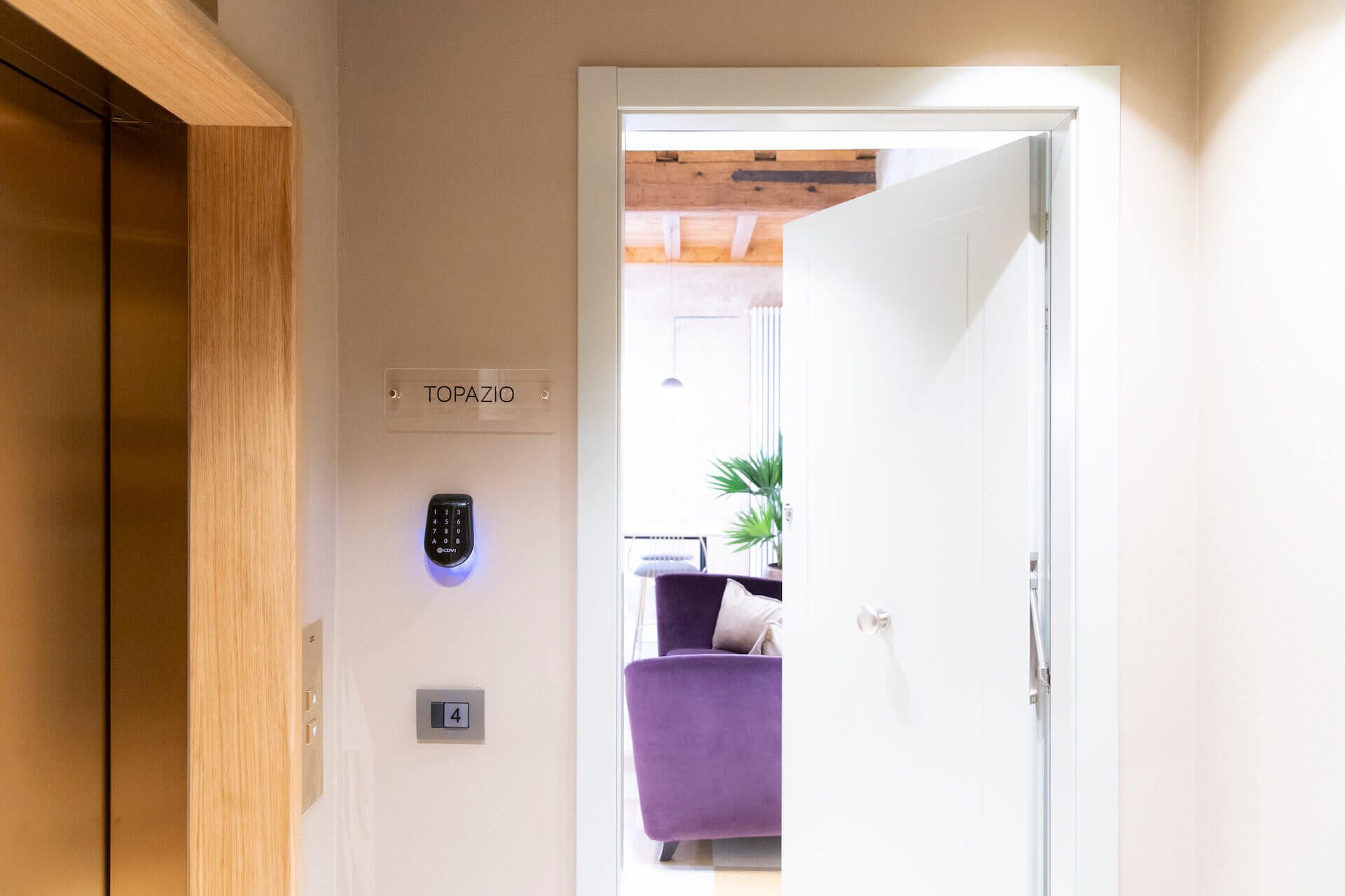 topaz gardi luxury apartment 001