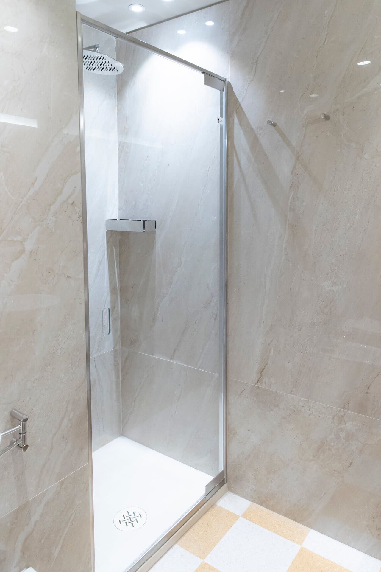 topaz gardi luxury apartment 009