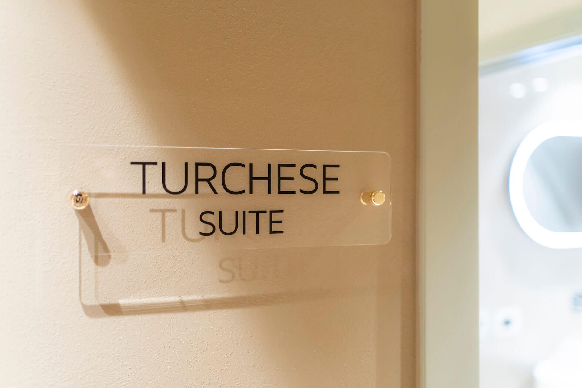 images/apartments/turquoise-suite/turquoise-suite-gardi-luxury-apartments-002.jpg